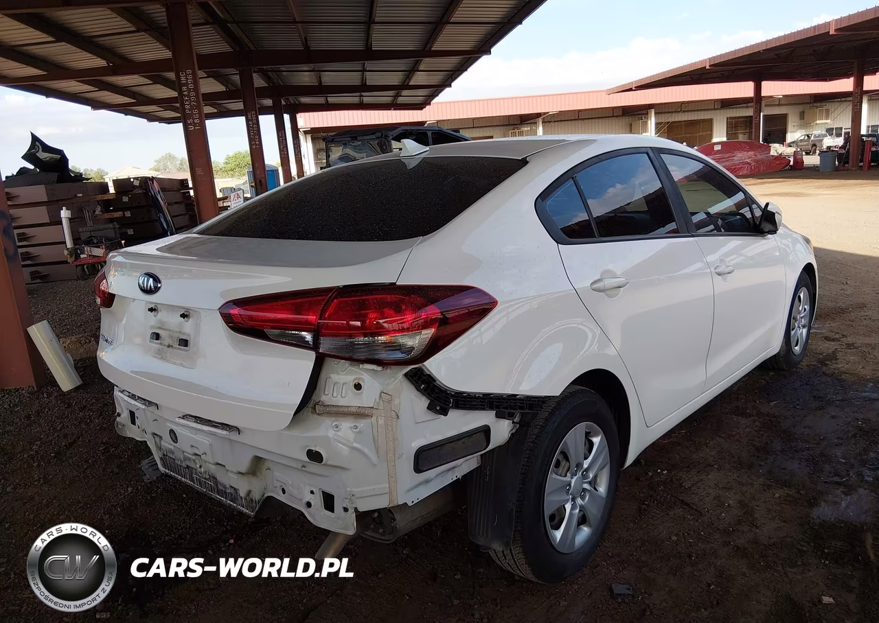 2018 Kia Forte Lx VIN:3KPFK4A79JE183589 - 13
