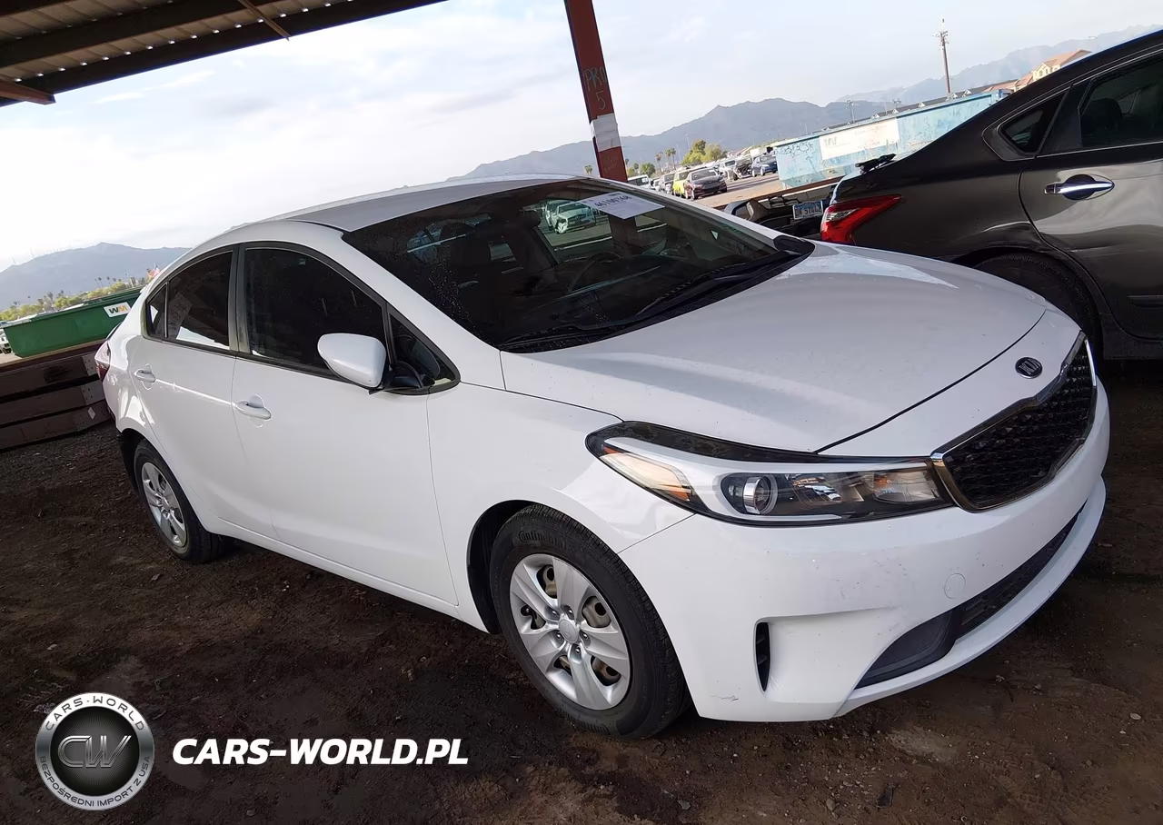 2018 Kia Forte Lx VIN:3KPFK4A79JE183589 - 17