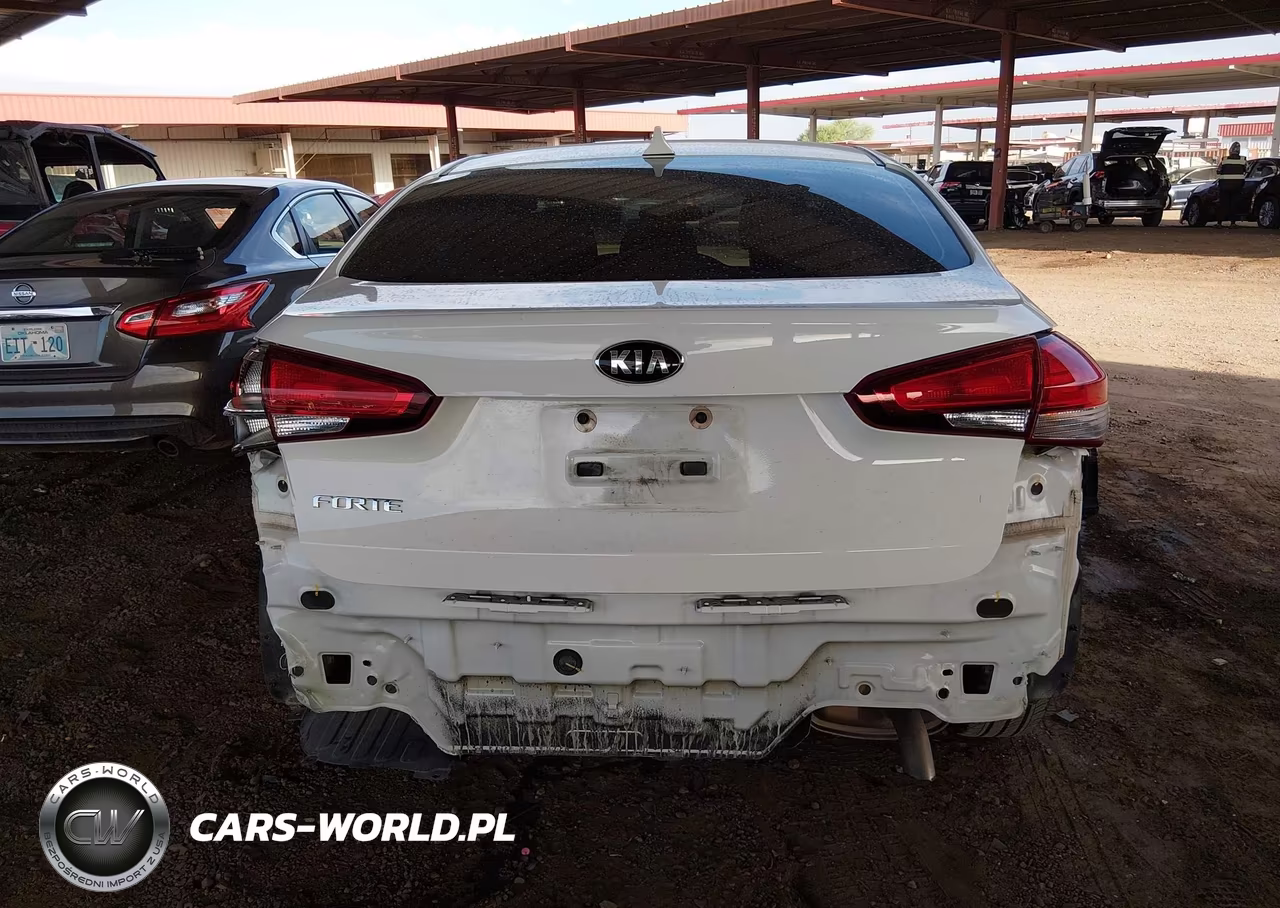 2018 Kia Forte Lx VIN:3KPFK4A79JE183589 - 6