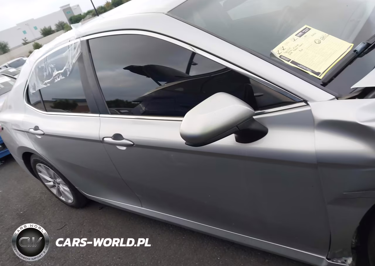 2018 Toyota Camry Le VIN:4T1B11HK6JU123793 - 14