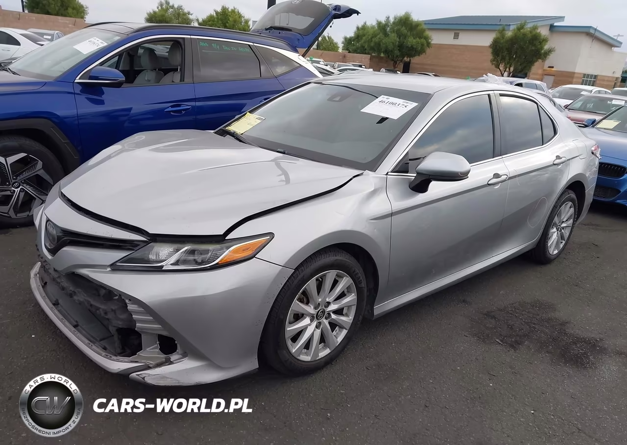 2018 Toyota Camry Le VIN:4T1B11HK6JU123793 - 2