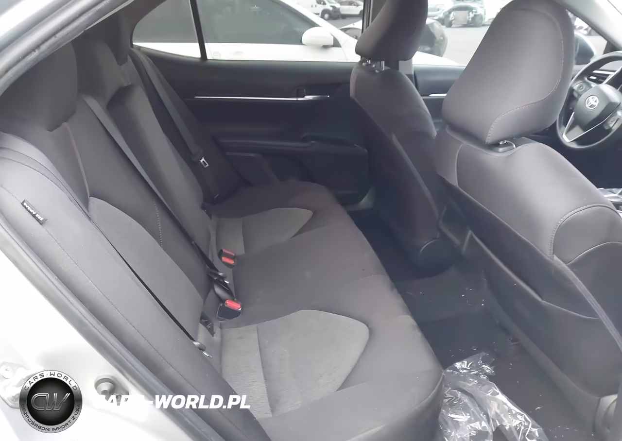 2018 Toyota Camry Le VIN:4T1B11HK6JU123793 - 8