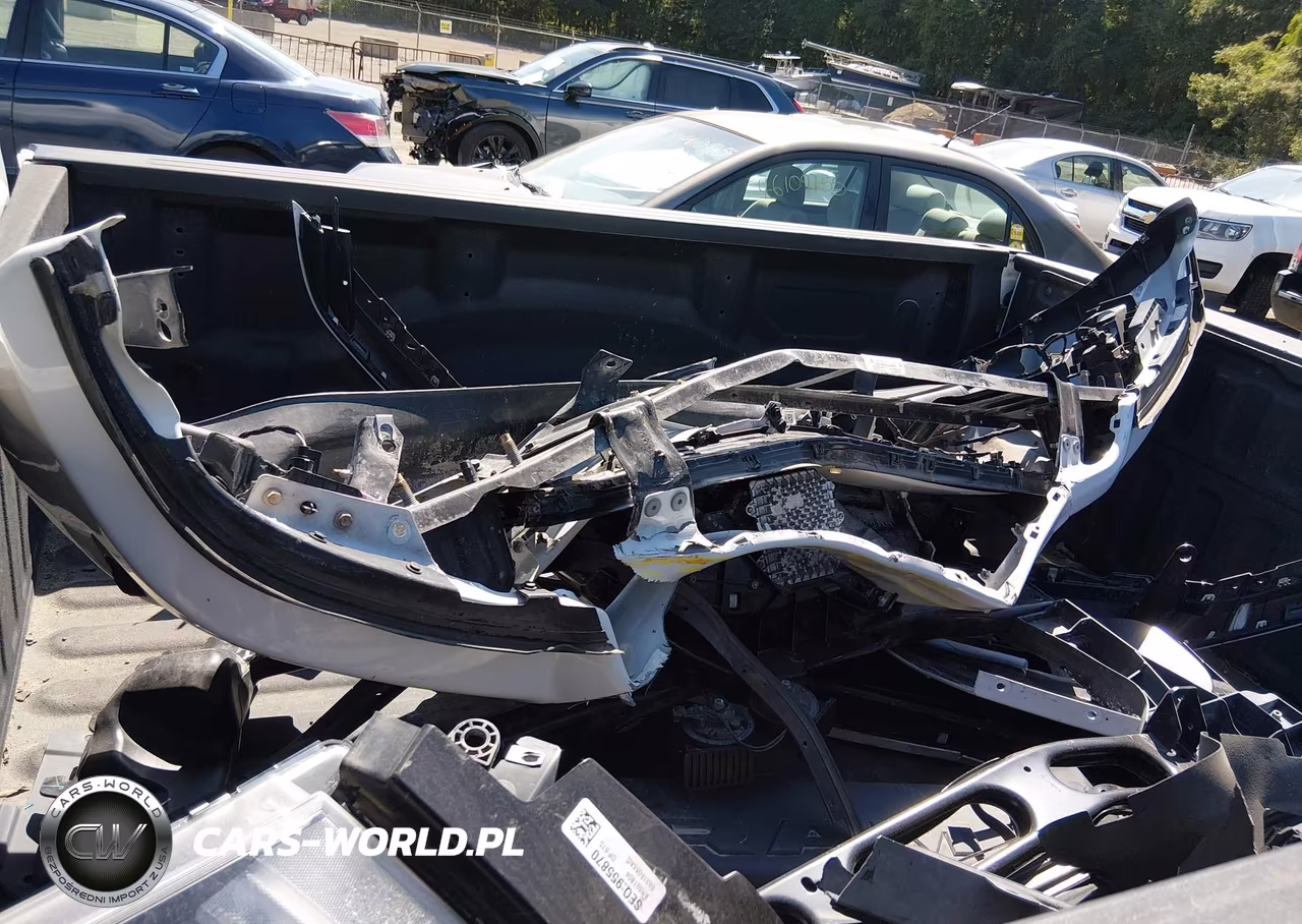 2019 Ram 1500 Sport VIN:1C6SRFTT9KN881804 - 12