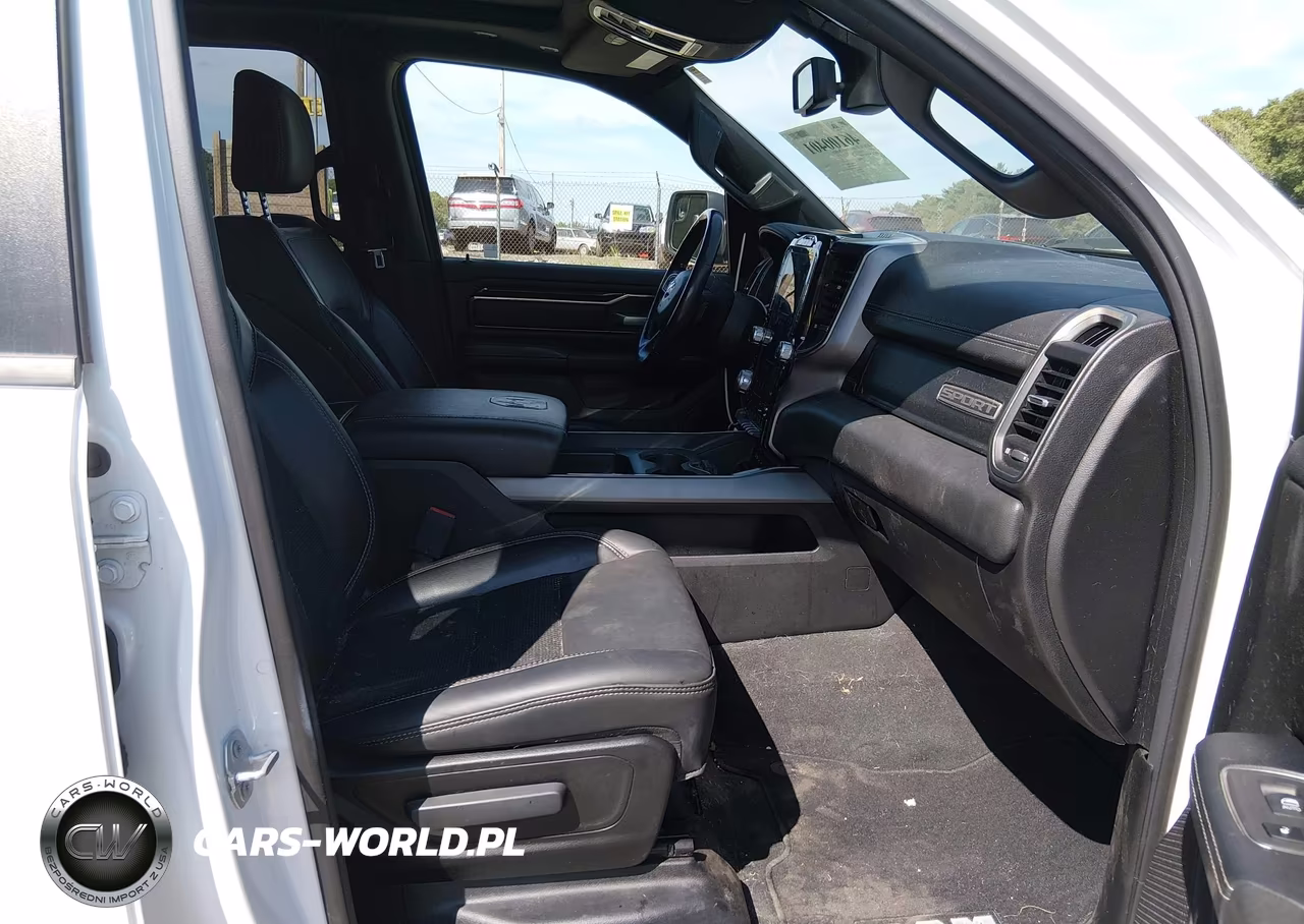 2019 Ram 1500 Sport VIN:1C6SRFTT9KN881804 - 5