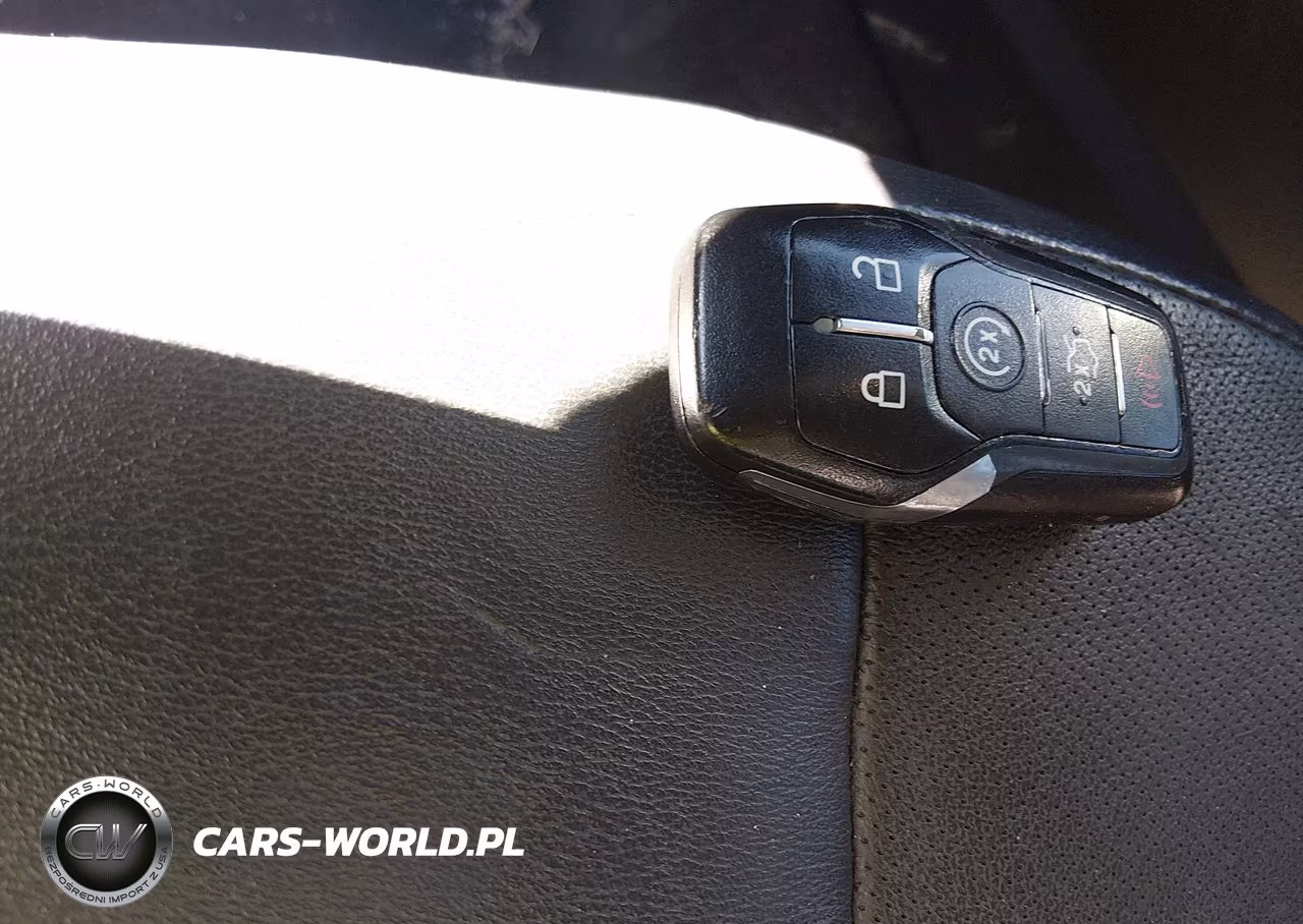 2013 Ford Fusion Titanium VIN:3FA6P0D94DR324403 - 11