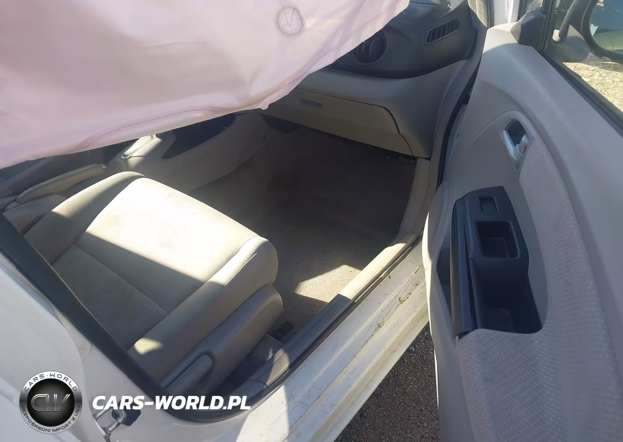 2013 Honda Insight VIN:JHMZE2H32DS000206 - 5