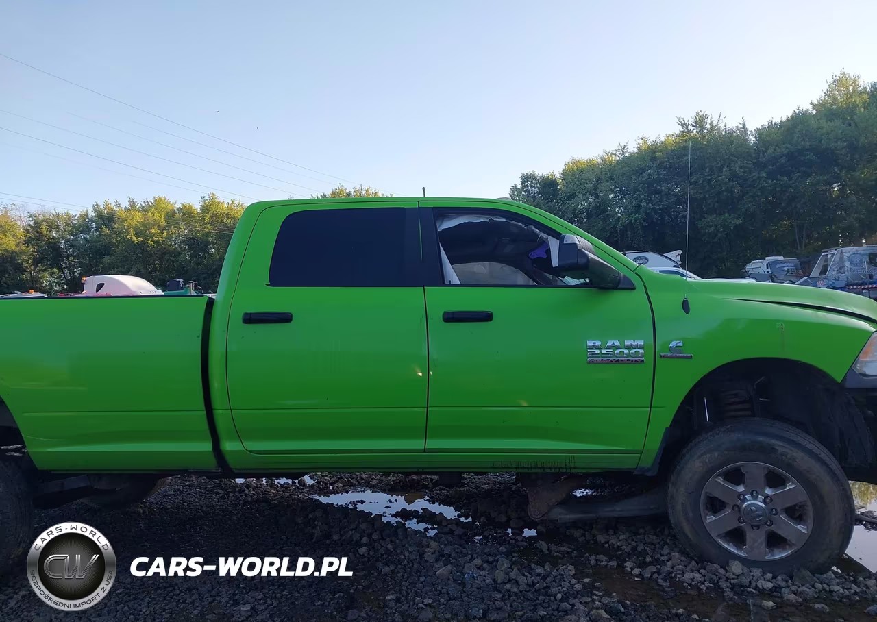 2015 Ram 2500 Big Horn VIN:3C6UR5JL0FG669491 - 14