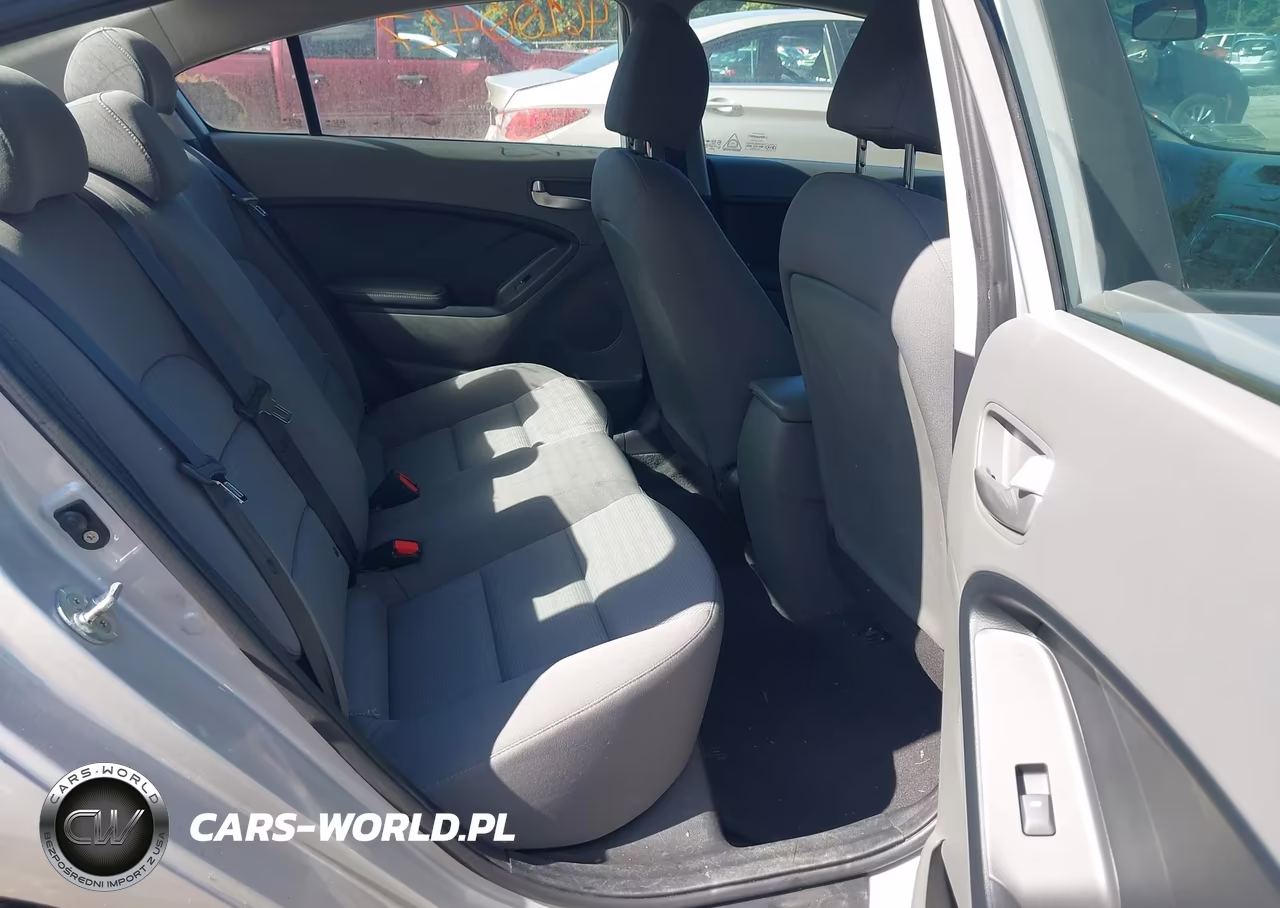 2017 Kia Forte Lx VIN:3KPFK4A77HE028016 - 8