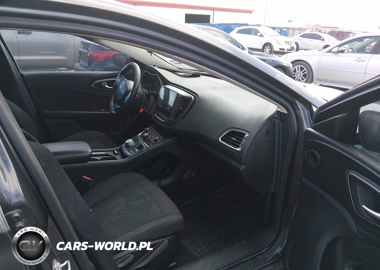 2015 Chrysler 200 Limited VIN:1C3CCCAB4FN669684 - 5