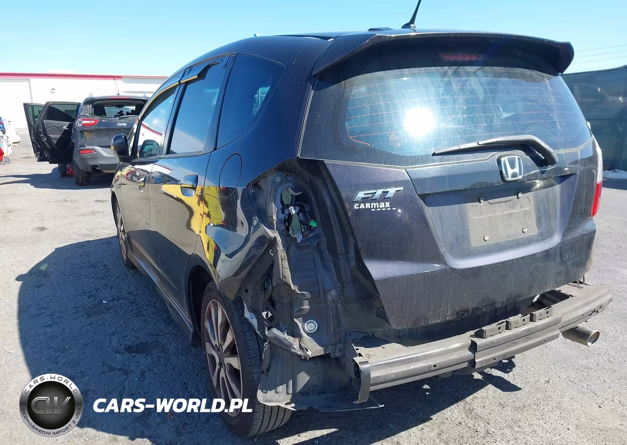 2013 Honda Fit Sport VIN:JHMGE8H67DC020594 - 6
