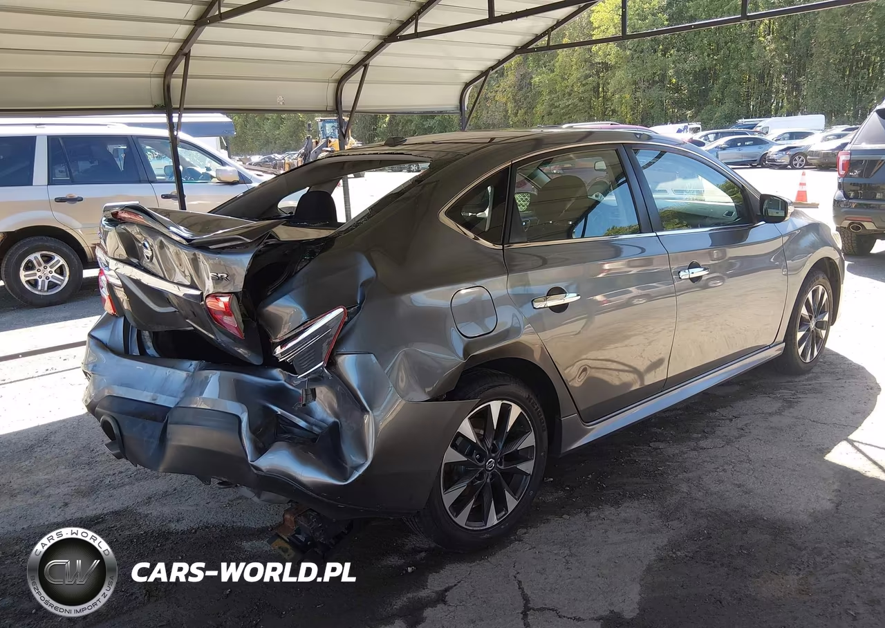 2018 Nissan Sentra Sr VIN:3N1AB7AP3JY204949 - 4