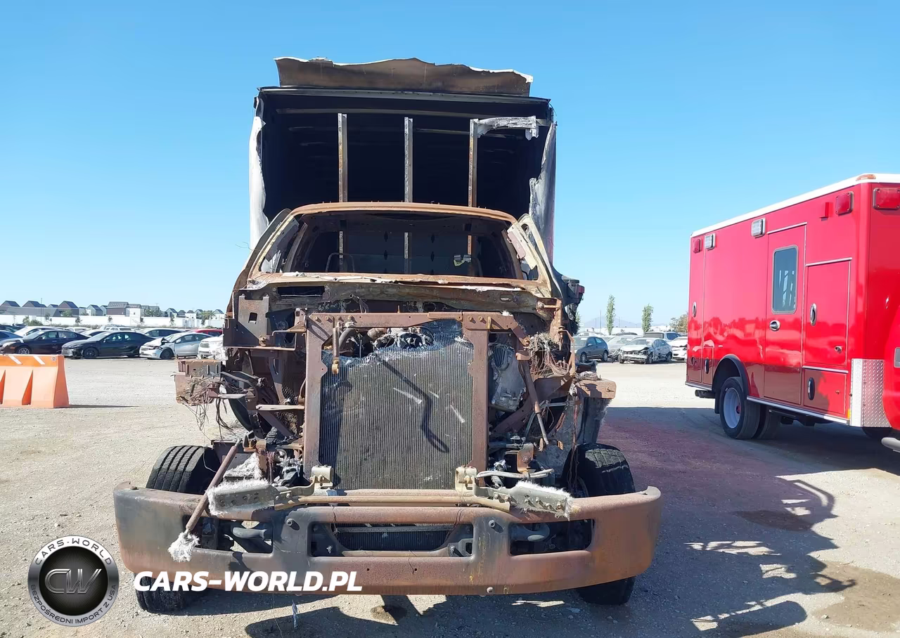 2017 Ford F-650 Diesel Kick-Up Frame VIN:1FDNF6EC6HDB12036 - 11