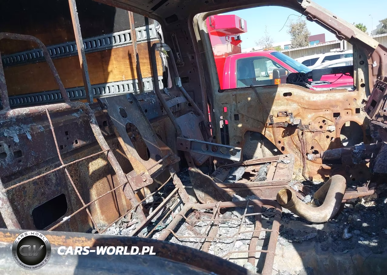 2017 Ford F-650 Diesel Kick-Up Frame VIN:1FDNF6EC6HDB12036 - 5