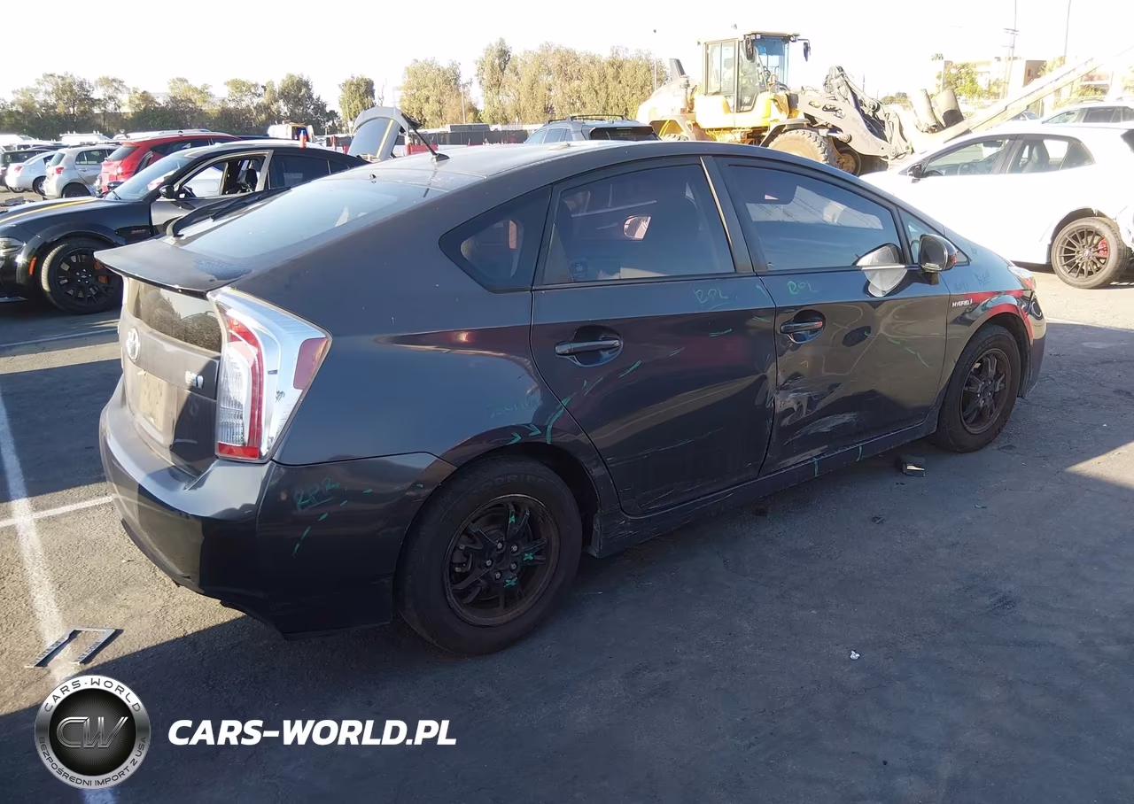 2012 Toyota Prius Two VIN:JTDKN3DU5C1536692 - 4