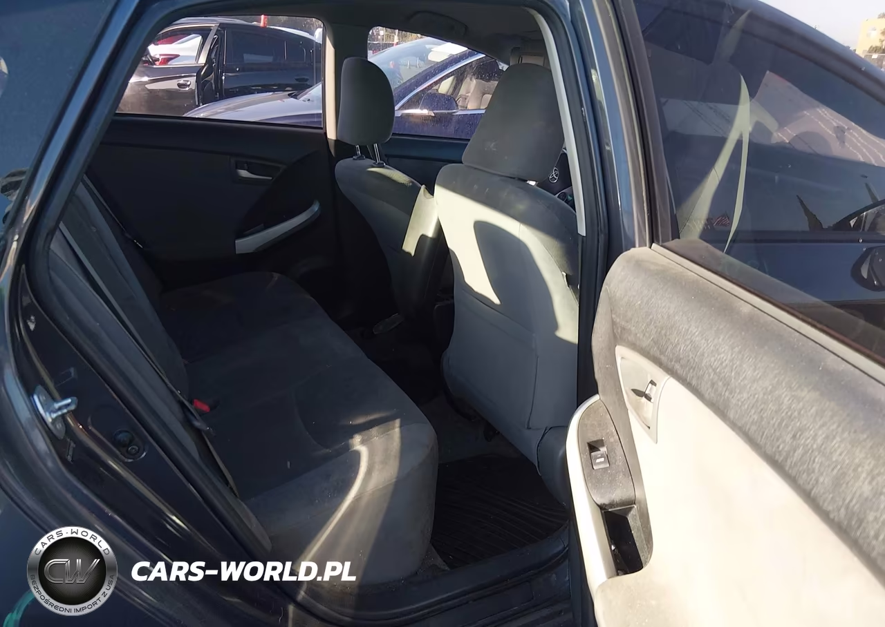 2012 Toyota Prius Two VIN:JTDKN3DU5C1536692 - 8