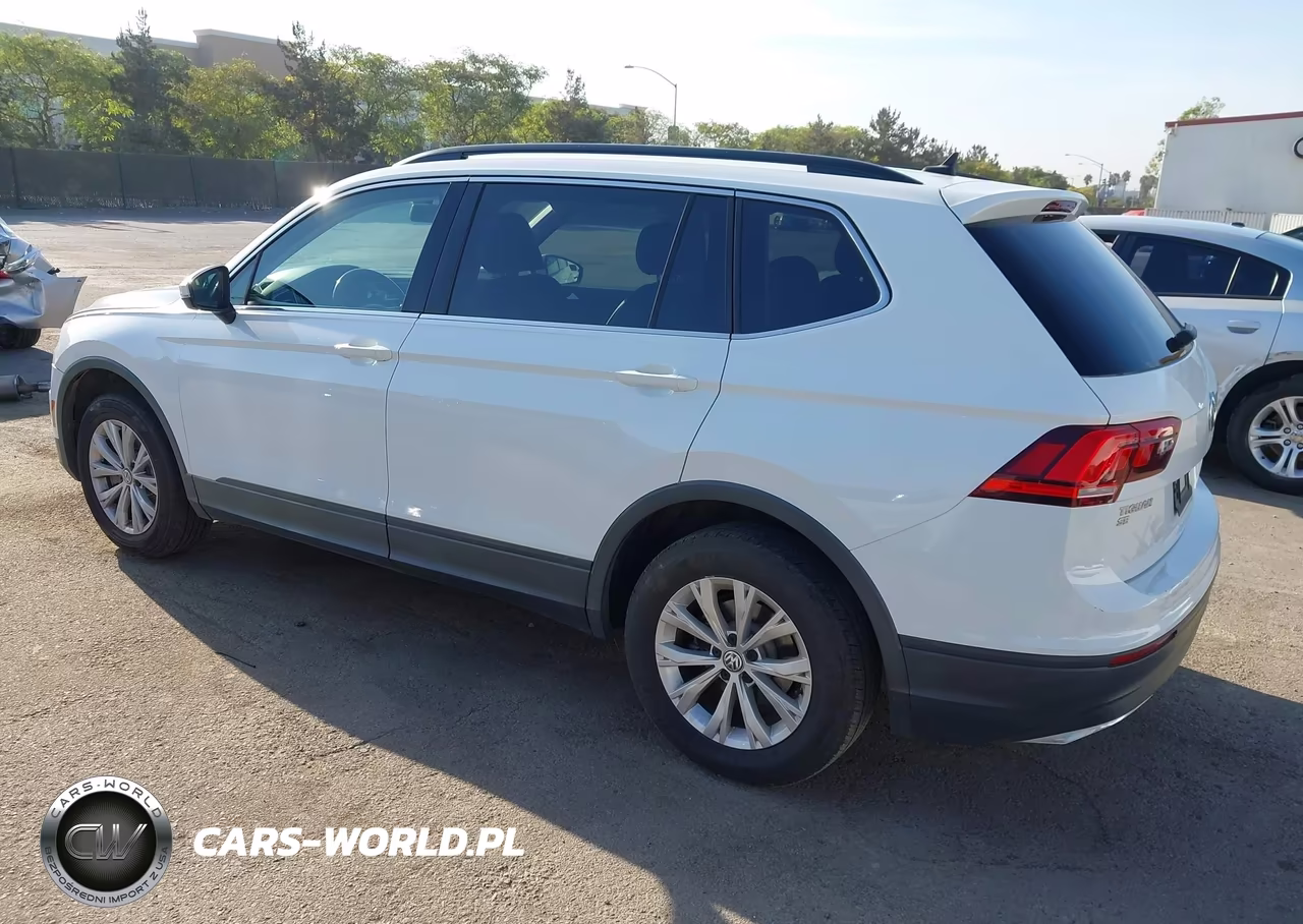 2019 Volkswagen Tiguan 2.0T Se-2.0T Sel-2.0T Sel R-Line-2.0T Sel R-Line Black VIN:3VV3B7AX7KM151897 - 3