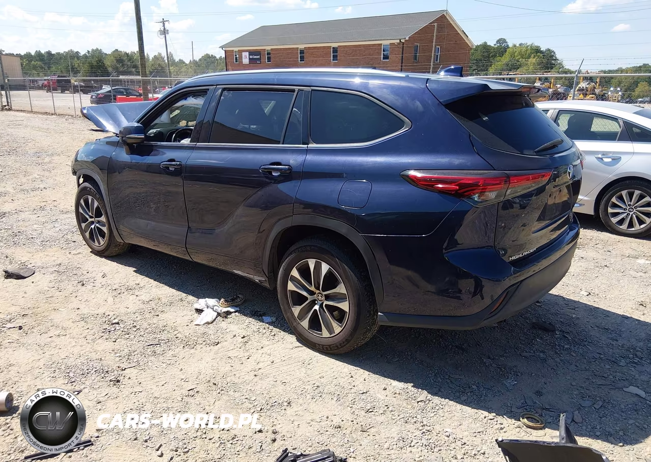2021 Toyota Highlander Xle VIN:5TDGZRAH5MS041157 - 3