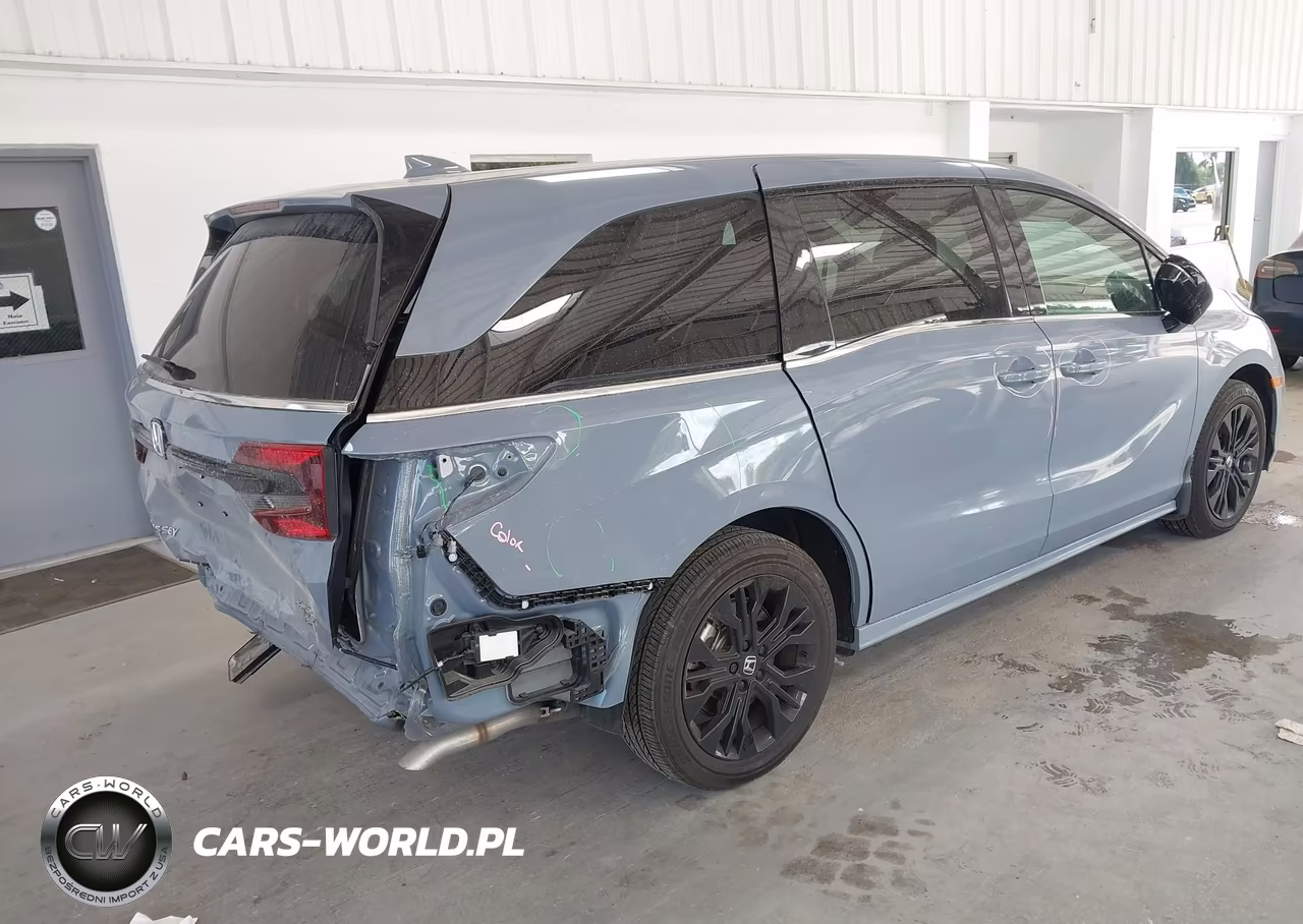 2025 Honda Odyssey Sport-L VIN:5FNRL6H73SB071068 - 4