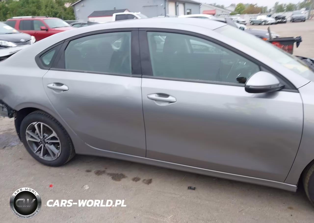 2024 Kia Forte Lxs VIN:3KPF24AD6RE816325 - 14