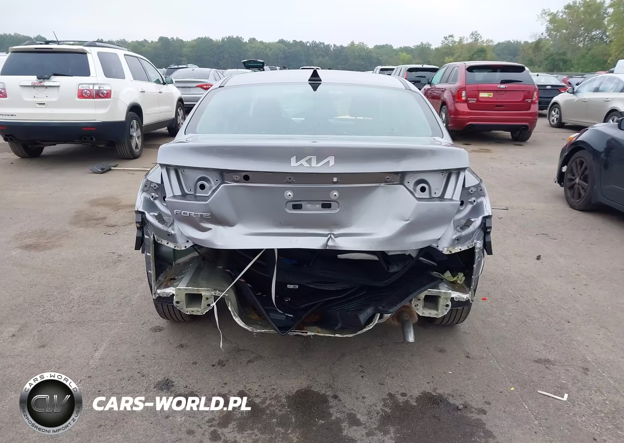 2024 Kia Forte Lxs VIN:3KPF24AD6RE816325 - 17