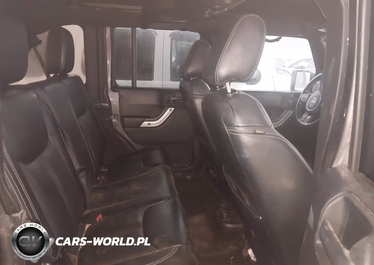 2016 Jeep Wrangler Unlimited Sahara VIN:1C4HJWEG1GL270355 - 8