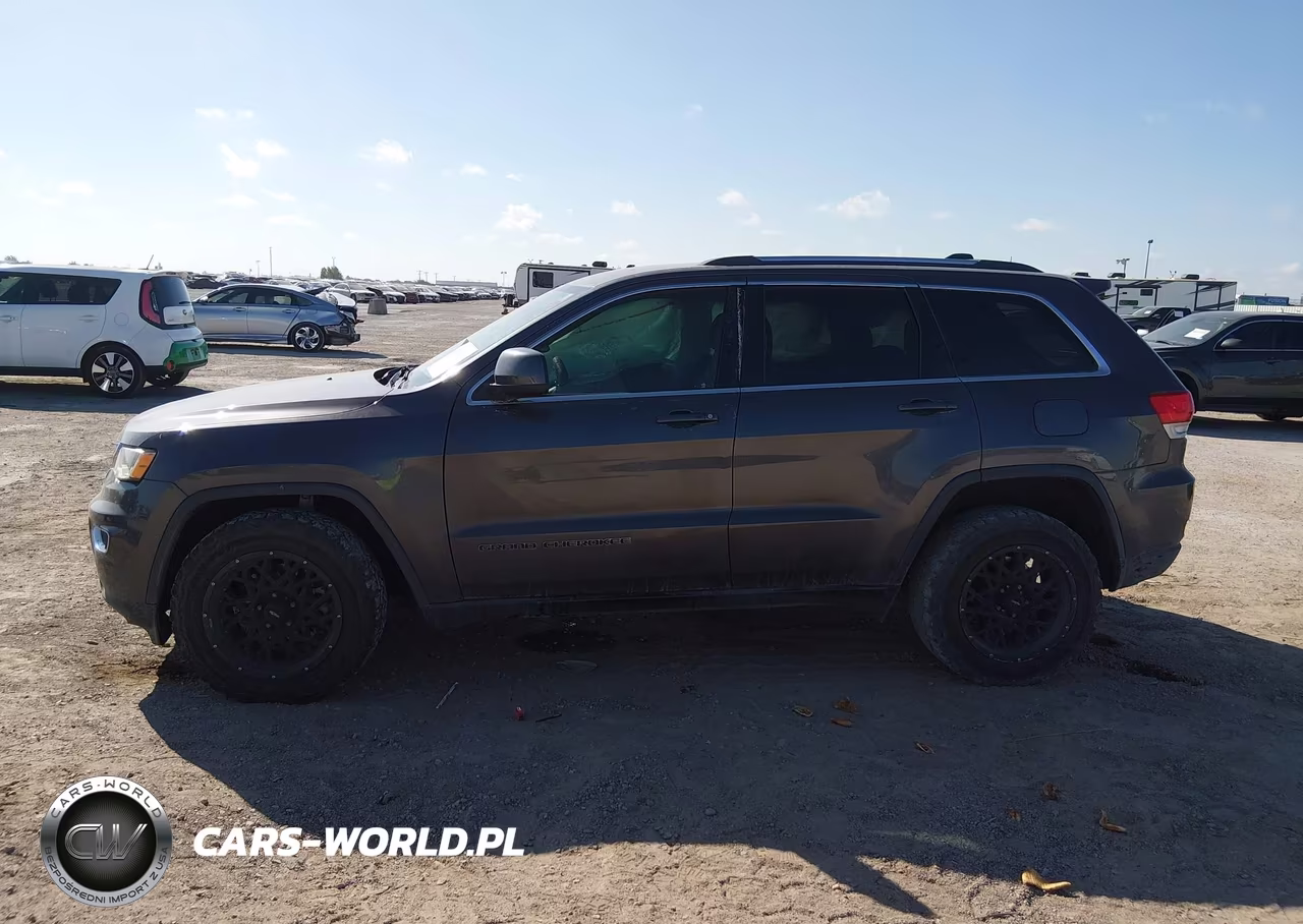 2017 Jeep Grand Cherokee Laredo 4X2 VIN:1C4RJEAG0HC685608 - 13