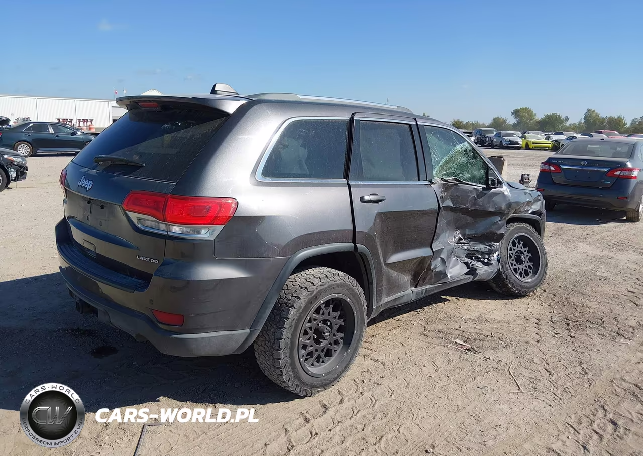 2017 Jeep Grand Cherokee Laredo 4X2 VIN:1C4RJEAG0HC685608 - 4