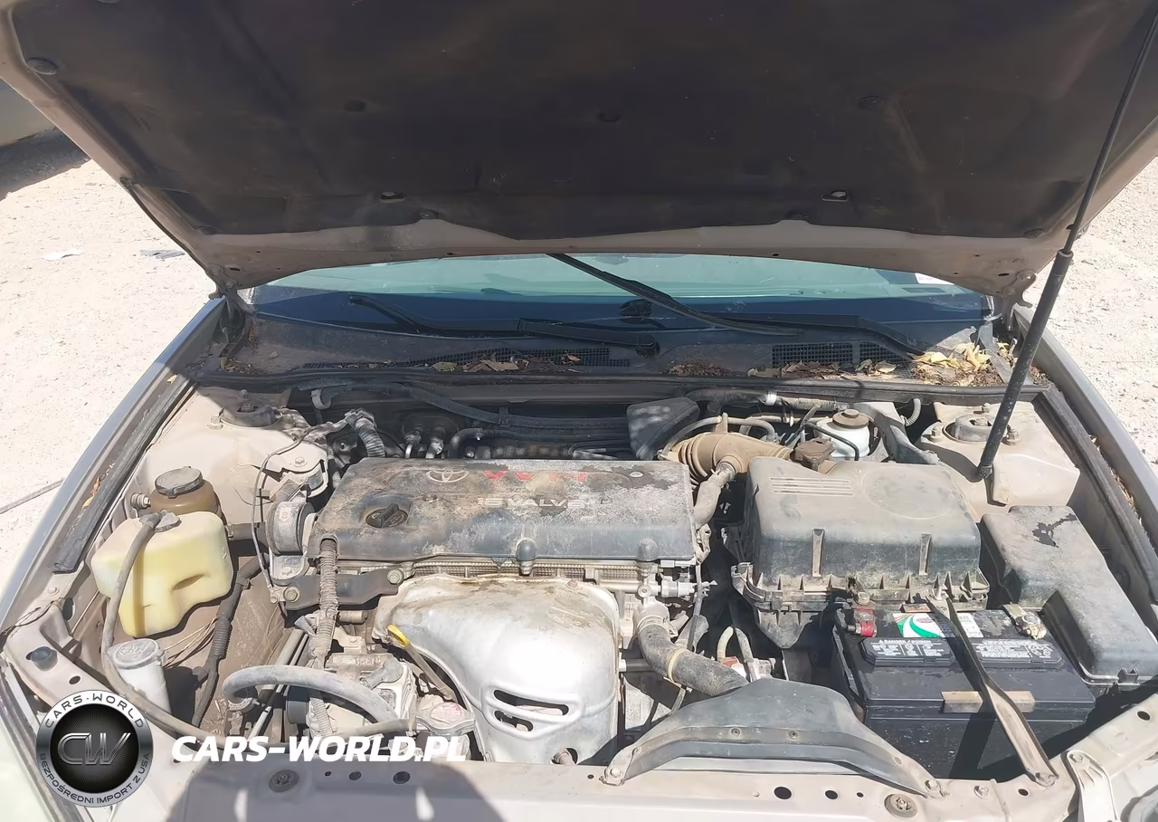 2002 Toyota Camry Le VIN:JTDBE32K220118399 - 10