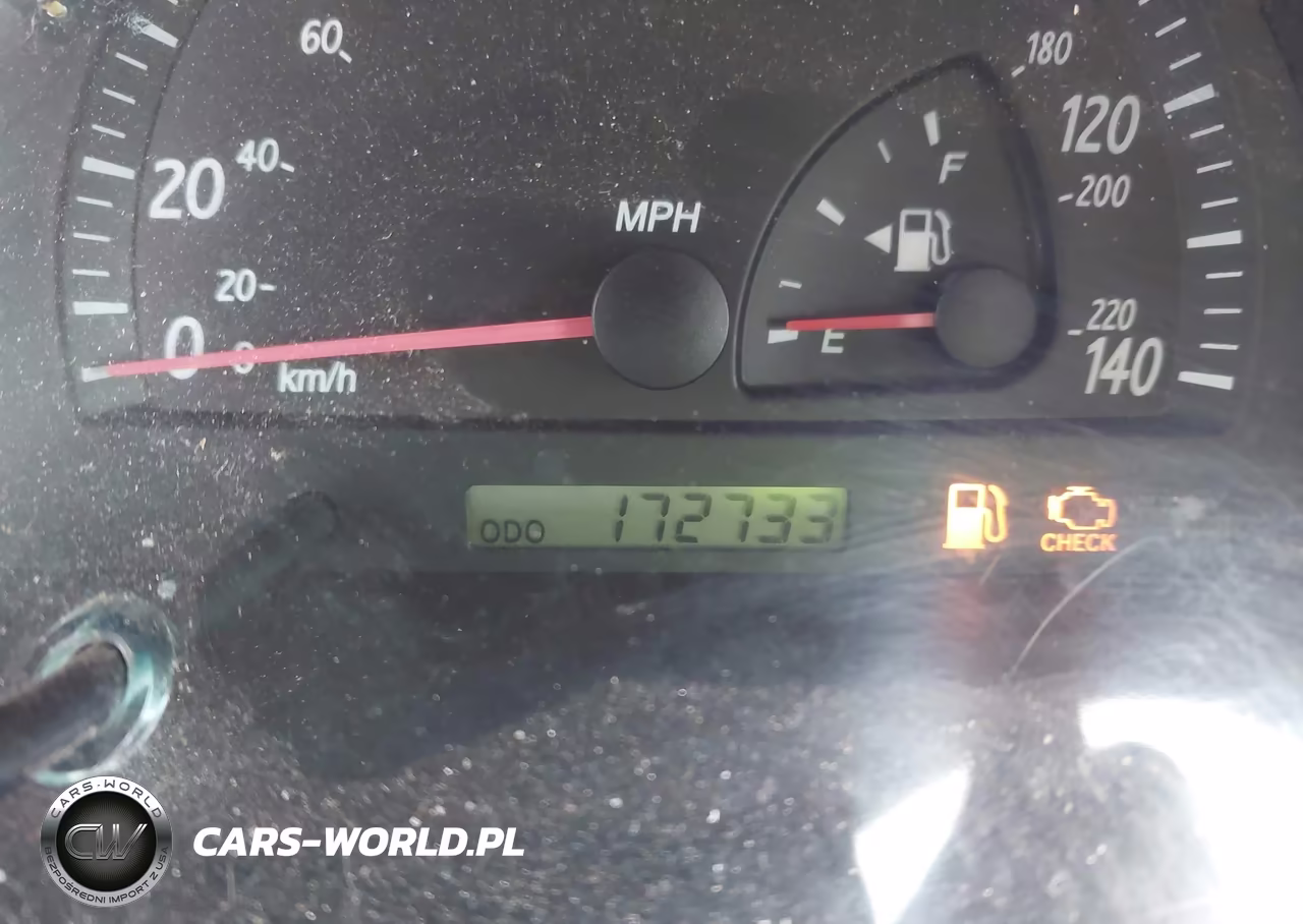 2002 Toyota Camry Le VIN:JTDBE32K220118399 - 7
