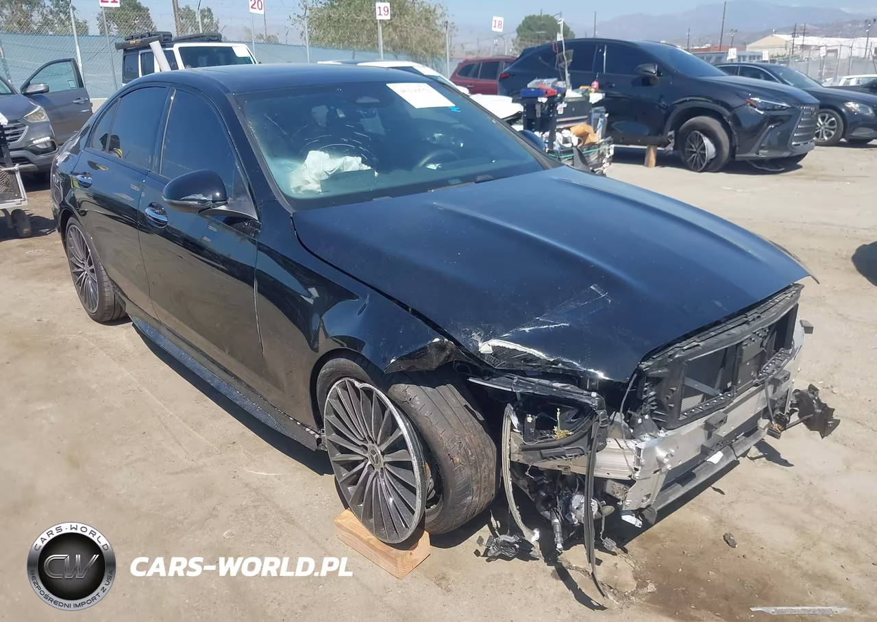 2025 Mercedes-Benz C 300