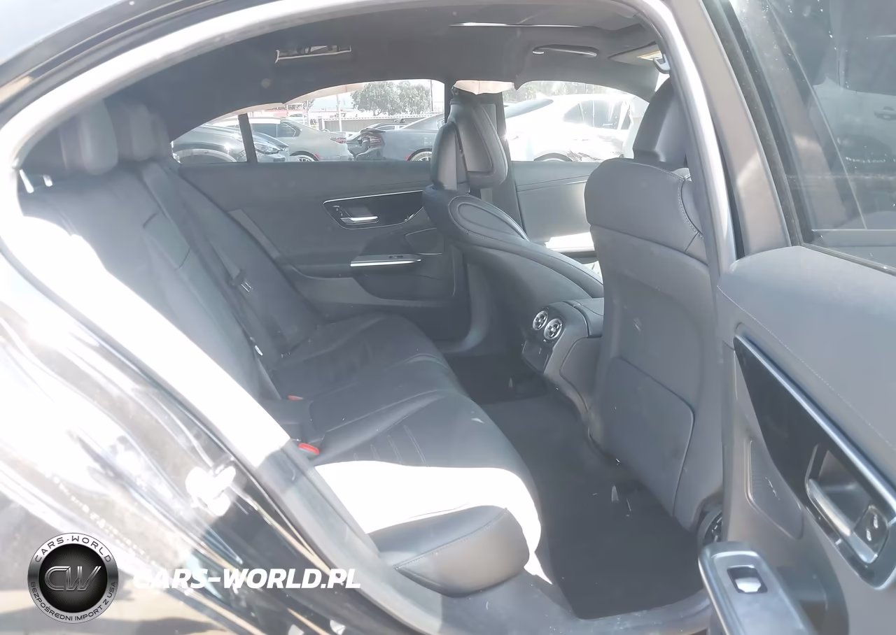 2025 Mercedes-Benz C 300 VIN:W1KAF4GB0SR274515 - 8