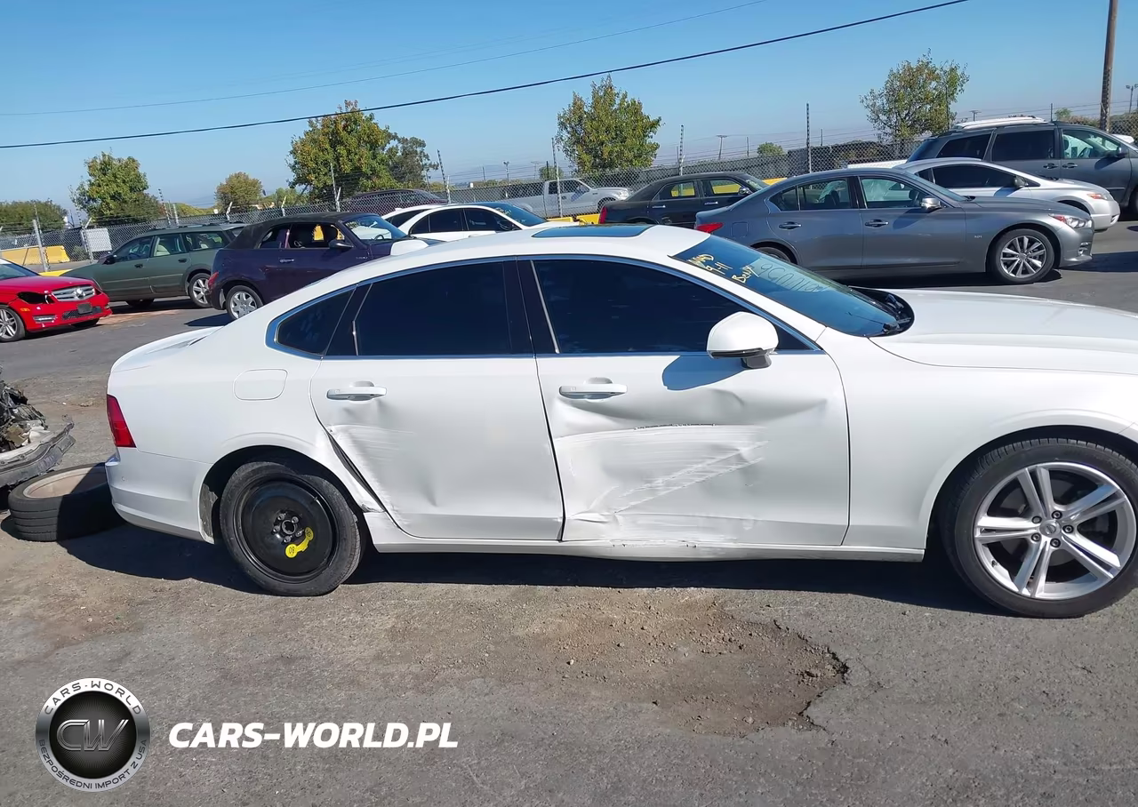 2017 Volvo S90 T5 Momentum VIN:YV1102AK7H1009438 - 13