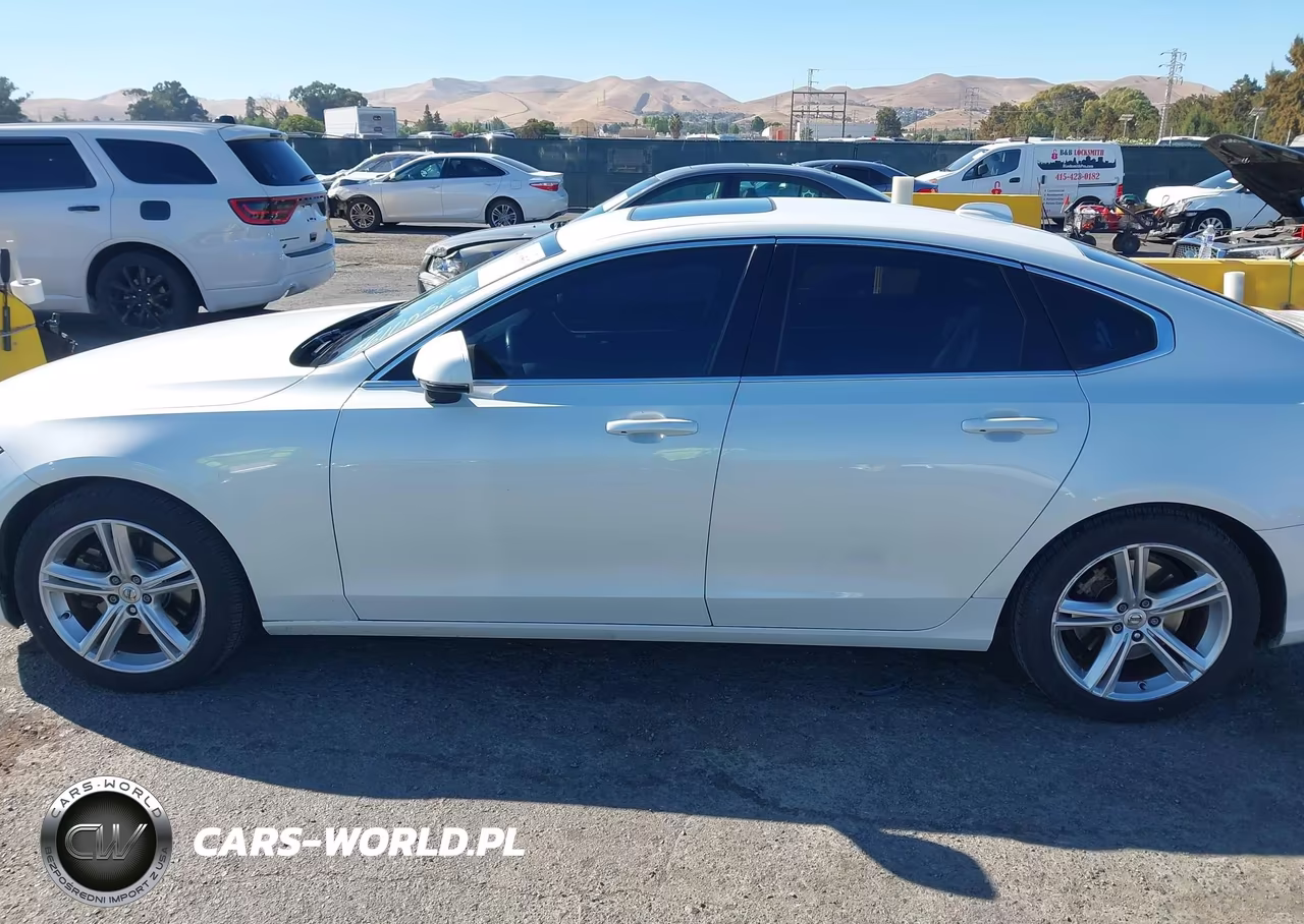 2017 Volvo S90 T5 Momentum VIN:YV1102AK7H1009438 - 14
