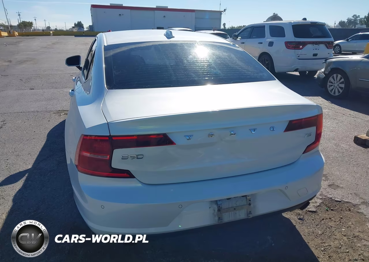 2017 Volvo S90 T5 Momentum VIN:YV1102AK7H1009438 - 16