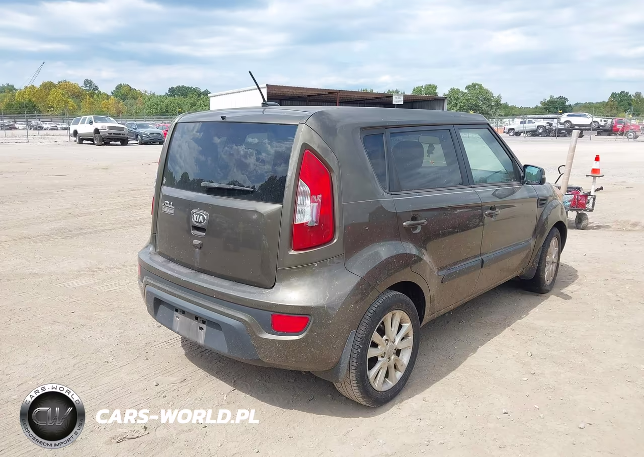 2013 Kia Soul + VIN:KNDJT2A64D7545318 - 4
