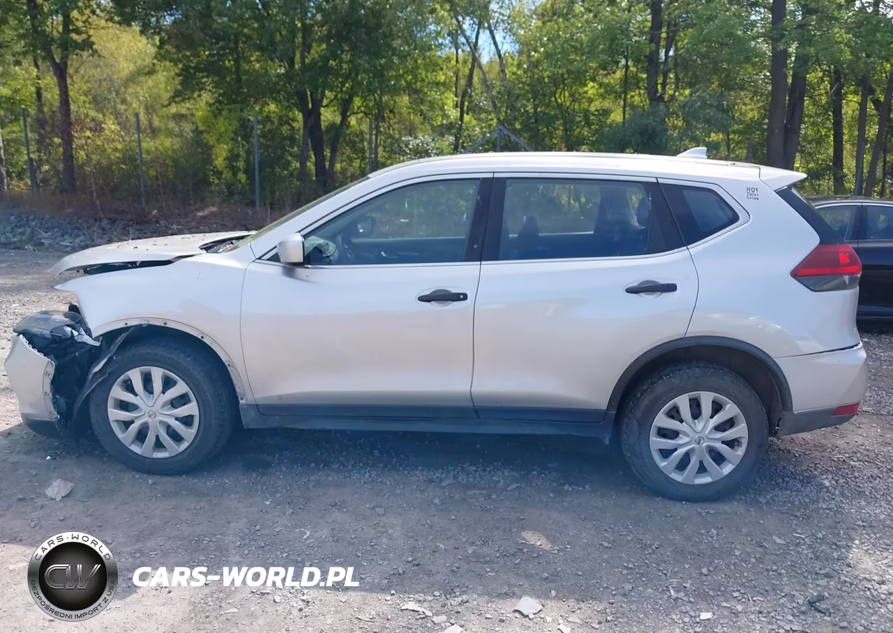 2017 Nissan Rogue S VIN:JN8AT2MV8HW262150 - 14