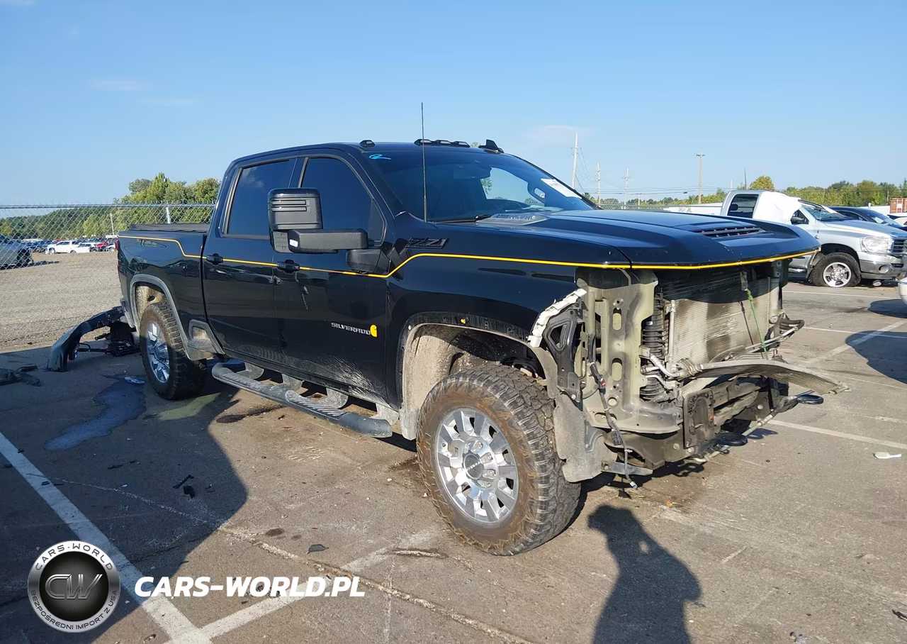 2022 Chevrolet Silverado 2500Hd 4Wd Standard Bed Ltz – zdjęcie 1 z 15