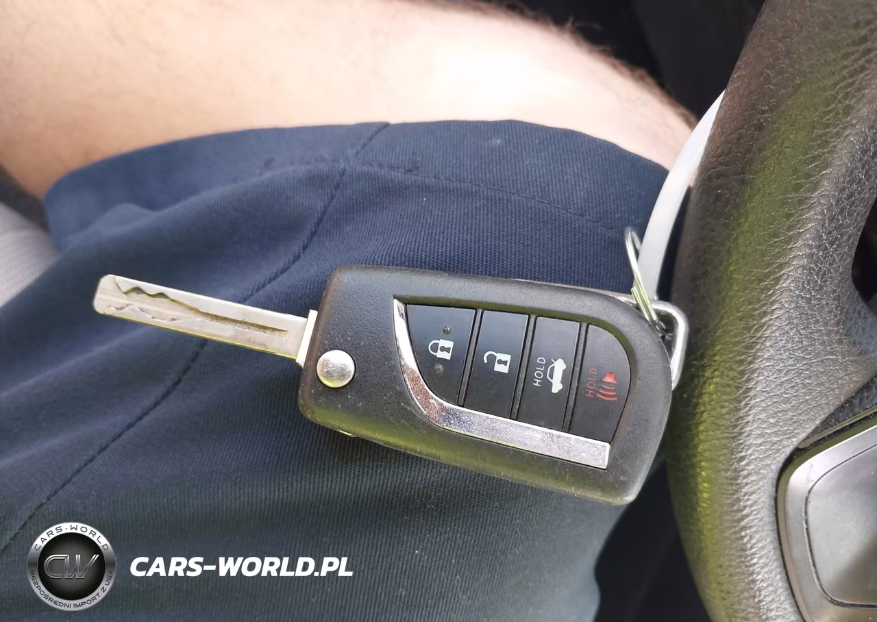 2020 Toyota Corolla Le VIN:5YFEPRAEXLP074553 - 11
