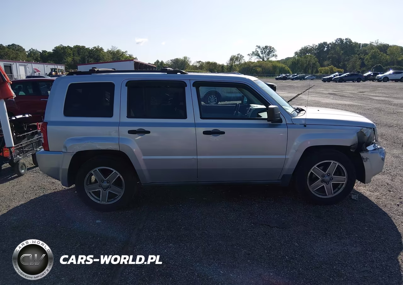 2007 Jeep Patriot Sport VIN:1J8FF28W77D347320 - 13