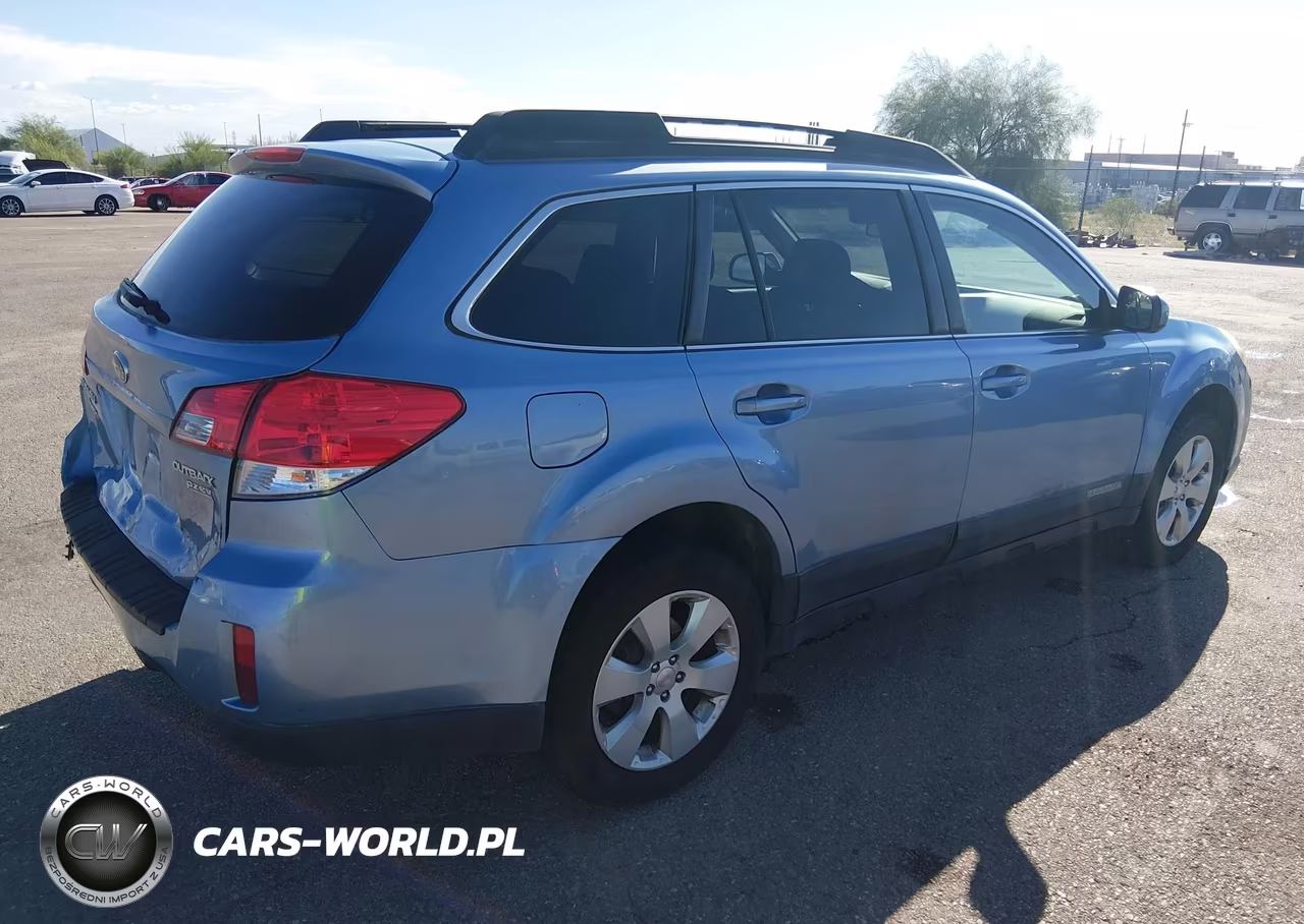 2010 Subaru Outback 2.5I Premium VIN:4S4BRBCC3A3372475 - 4