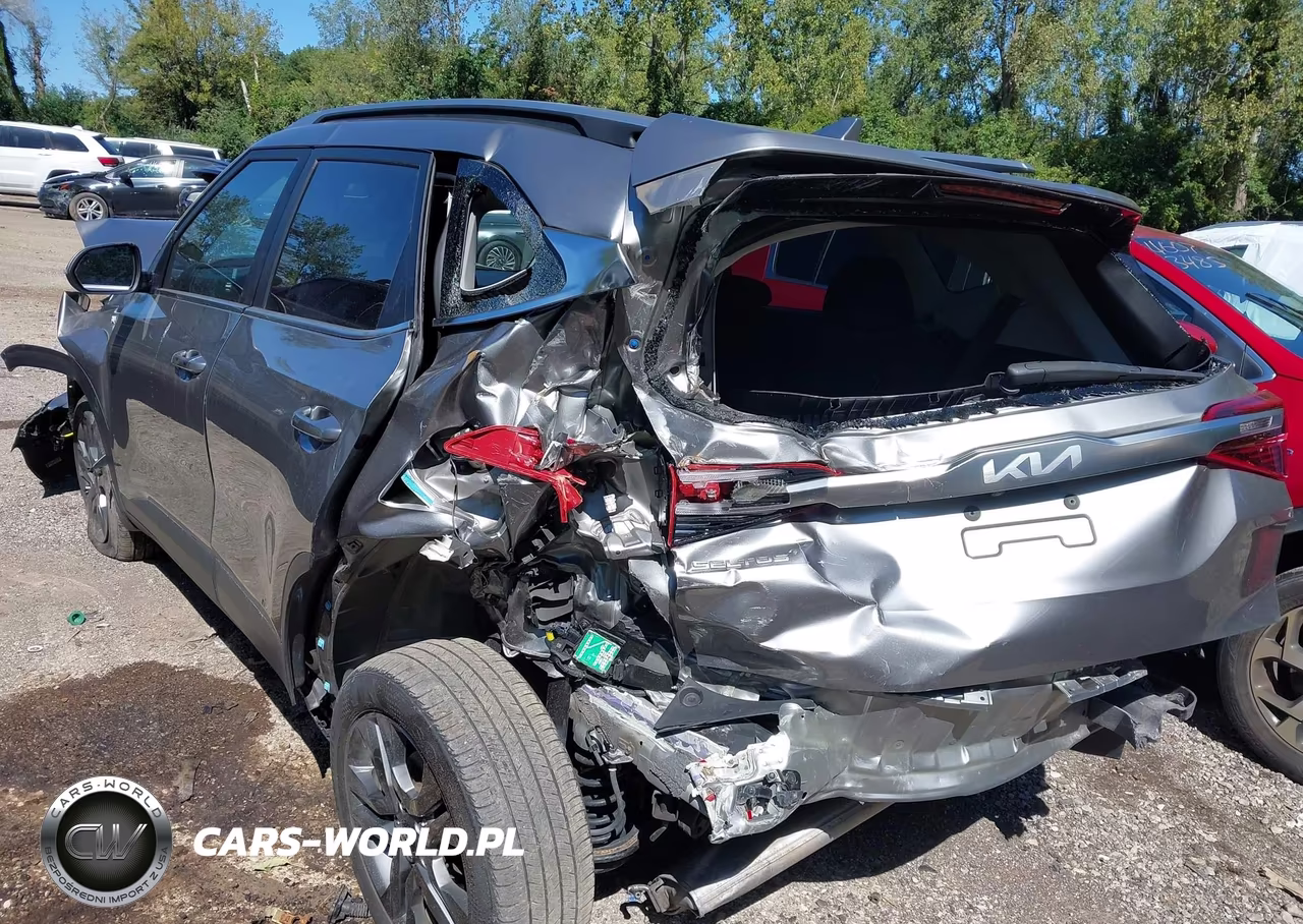 2023 Kia Seltos S VIN:KNDEUCAA5P7438291 - 3