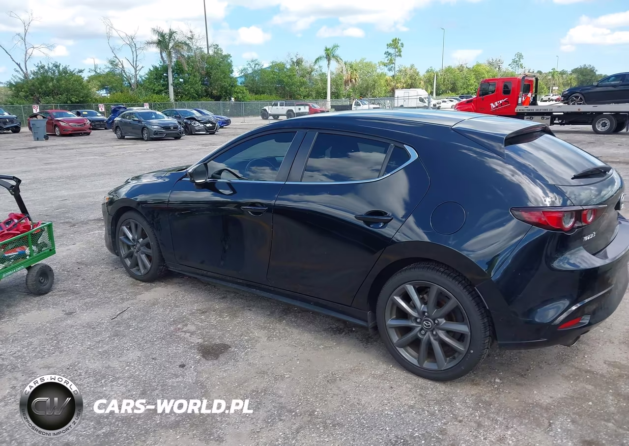 2021 Mazda Mazda3 Select VIN:JM1BPAKL2M1329154 - 3