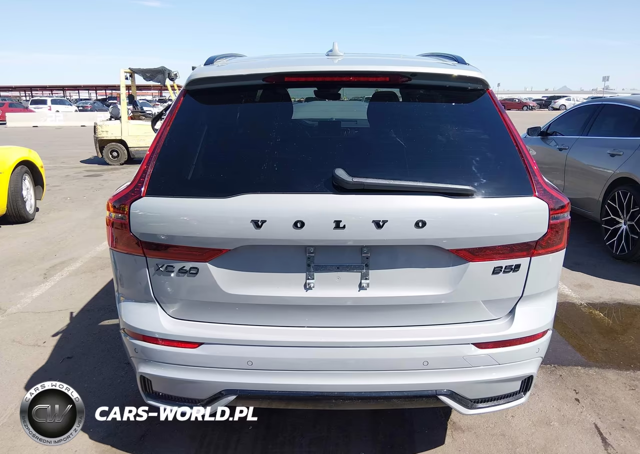 2026 Volvo Xc60 B5 Ultra Black Edition VIN:YV4M12RD0T1324500 - 17
