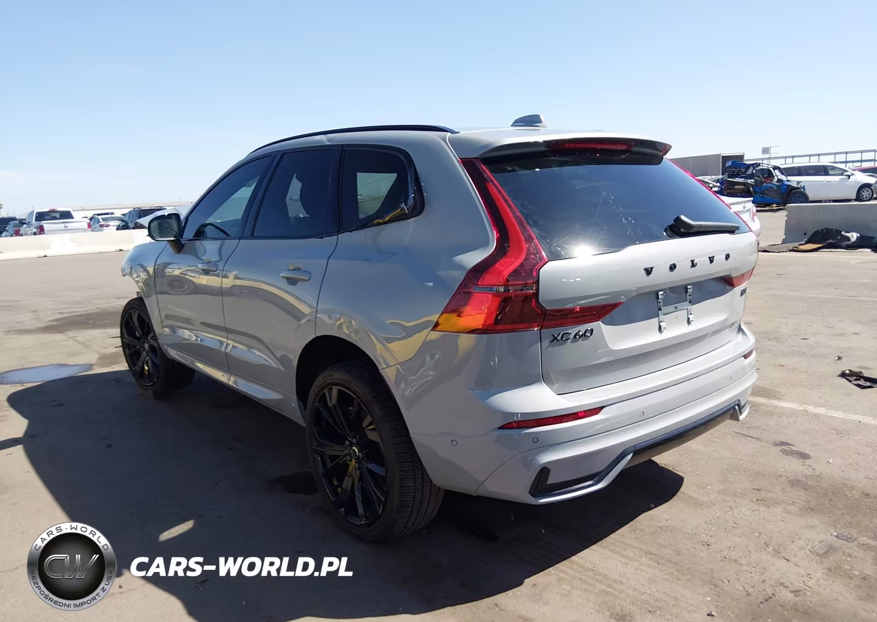 2026 Volvo Xc60 B5 Ultra Black Edition VIN:YV4M12RD0T1324500 - 3
