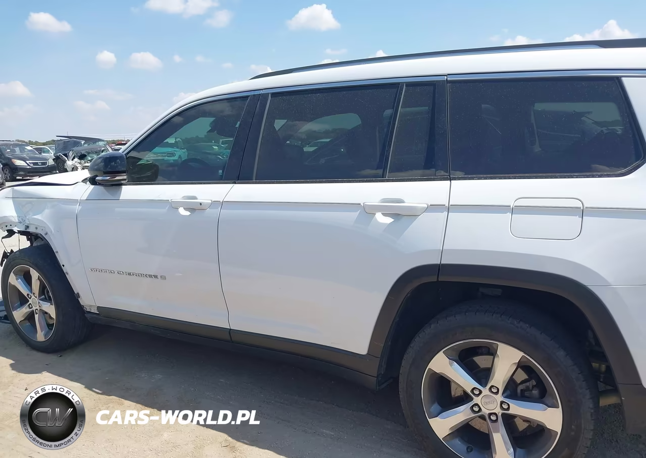 2021 Jeep Grand Cherokee L Limited 4X4 VIN:1C4RJKBGXM8157116 - 13