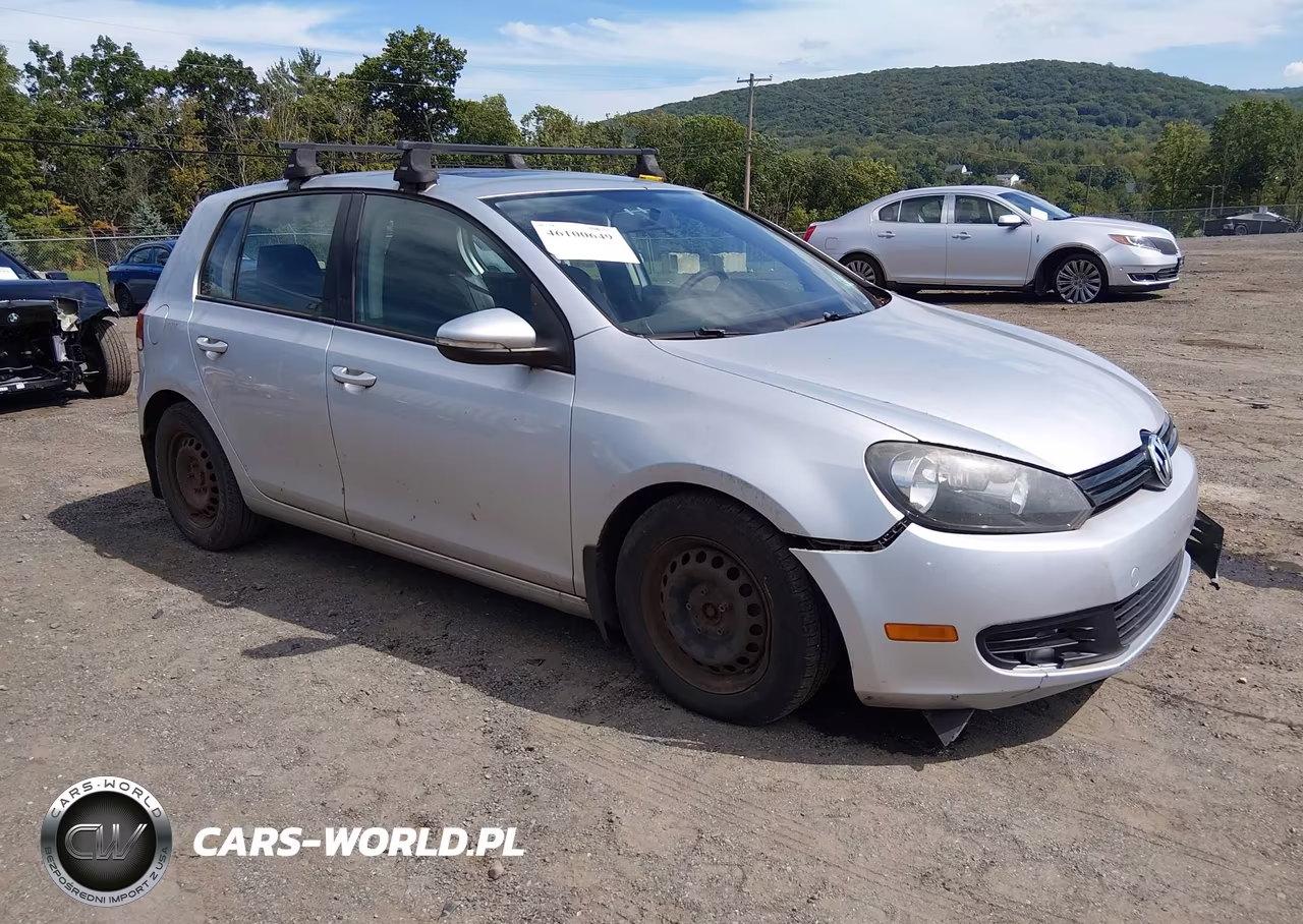 2012 Volkswagen Golf 2.5L 4-Door