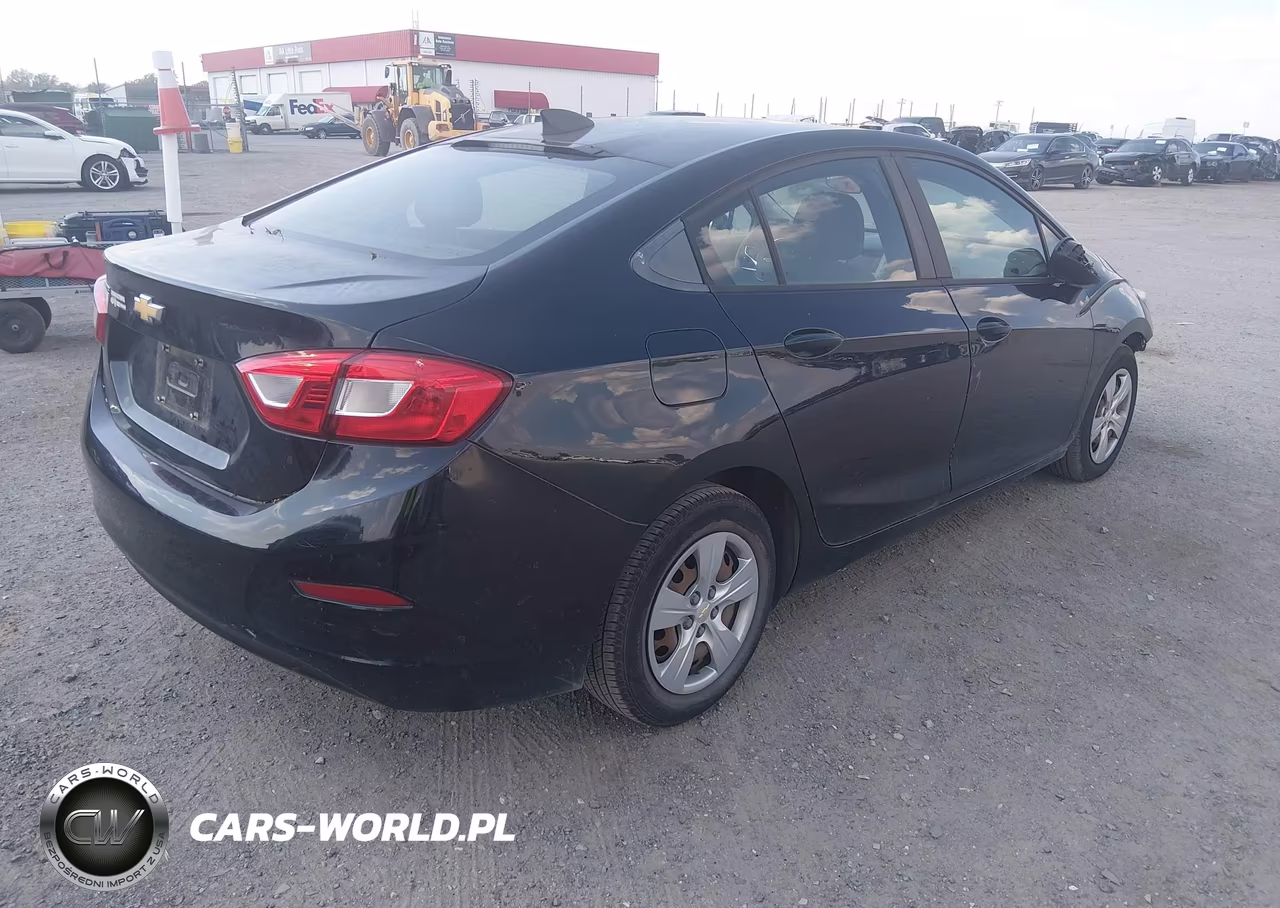2018 Chevrolet Cruze Ls Auto VIN:1G1BC5SM9J7155077 - 4