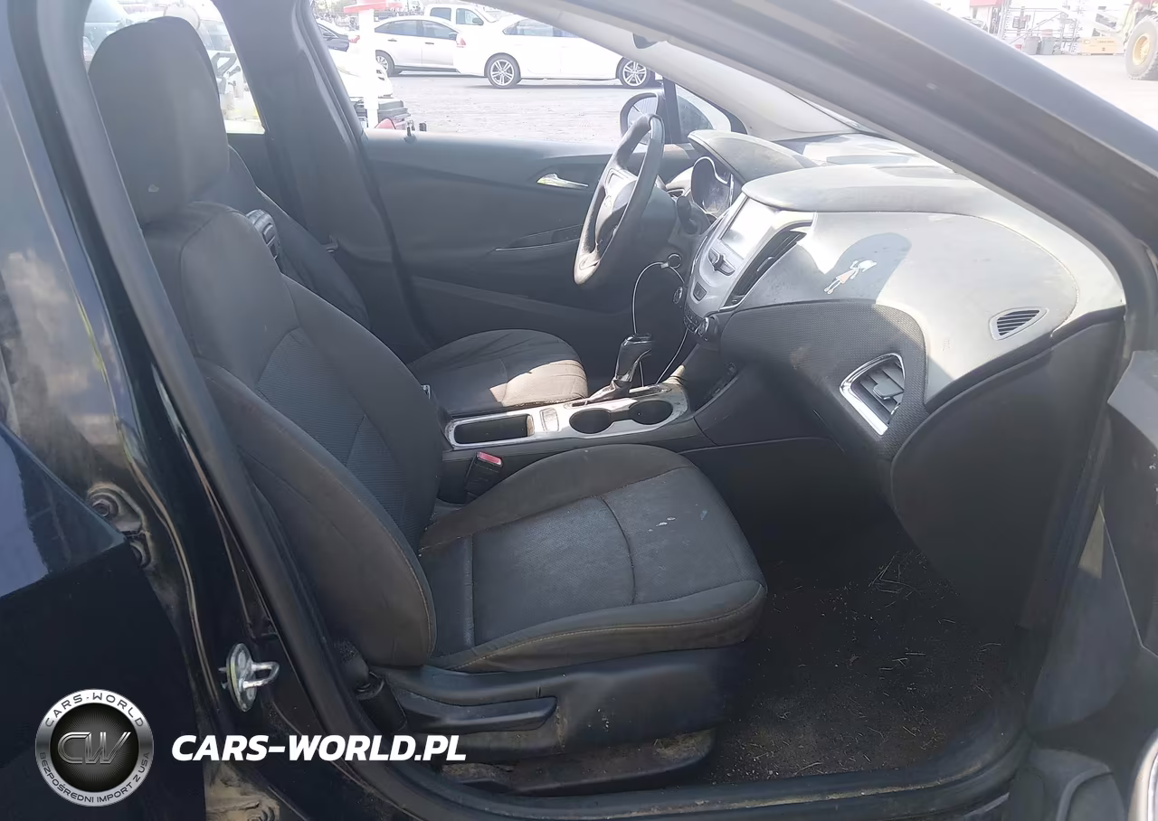 2018 Chevrolet Cruze Ls Auto VIN:1G1BC5SM9J7155077 - 5