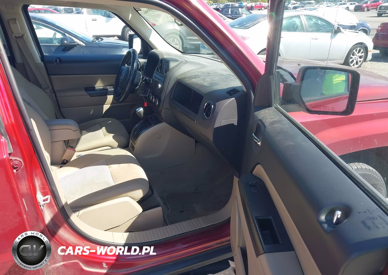 2017 Jeep Patriot Latitude 4X4 VIN:1C4NJRFB6HD107722 - 5