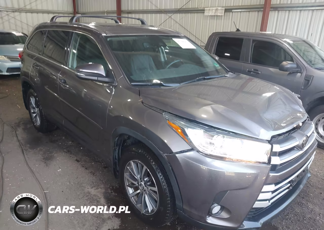 2019 Toyota Highlander Xle VIN:5TDJZRFH0KS571645 - 1